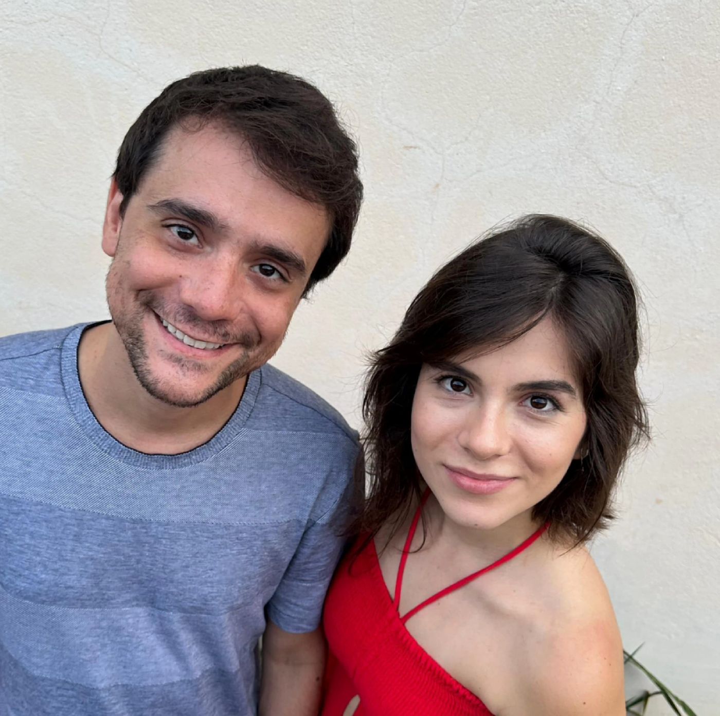 Os dois irmãos do ELOS sorrindo
